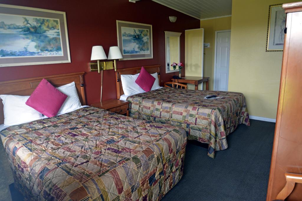 Gateway Inn Red Bluff Zewnętrze zdjęcie