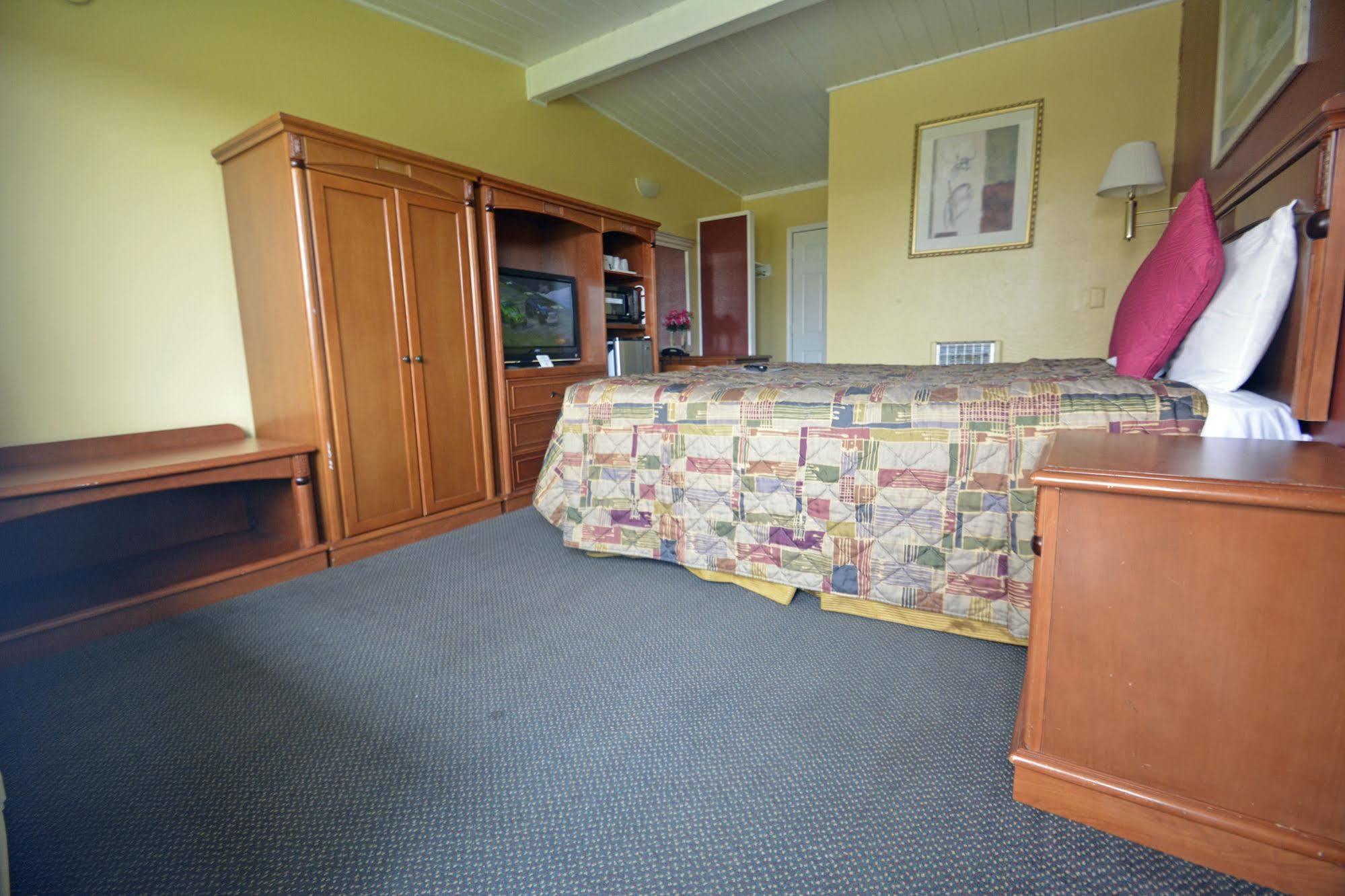 Gateway Inn Red Bluff Zewnętrze zdjęcie