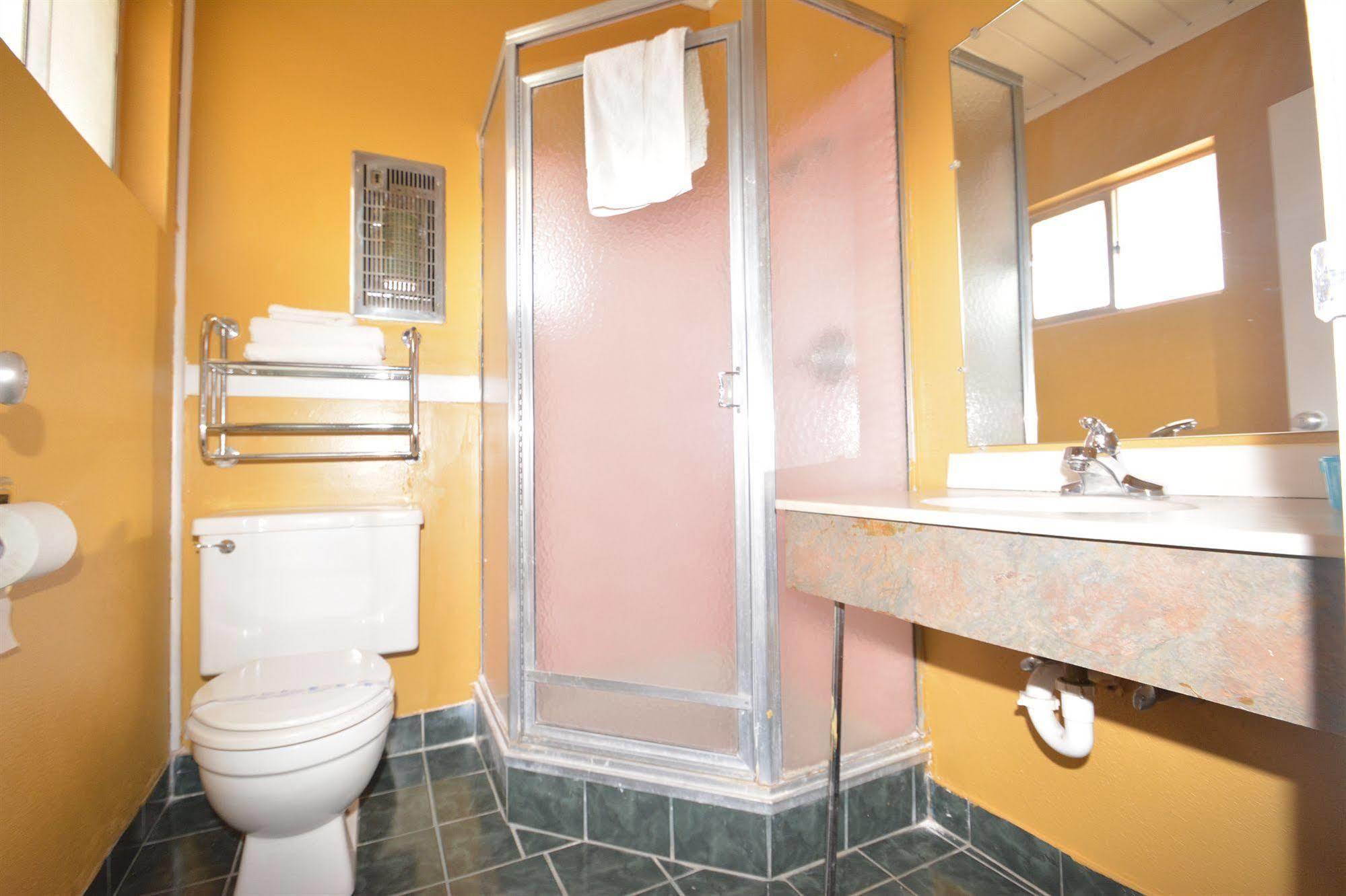 Gateway Inn Red Bluff Zewnętrze zdjęcie